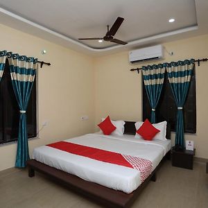 Oyo 17376 Happy Spring Inn